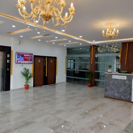 Hotel Satkar International Chhindwāra Extérieur photo