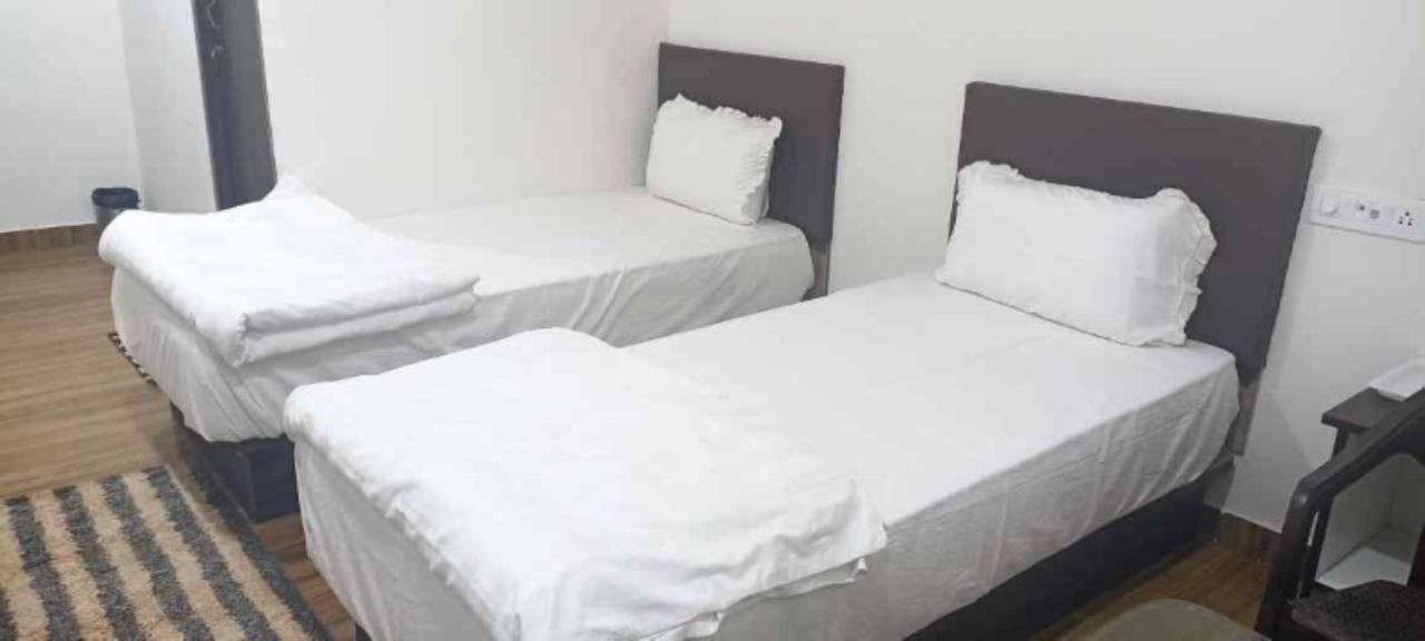 Hotel Satkar International Chhindwāra Extérieur photo