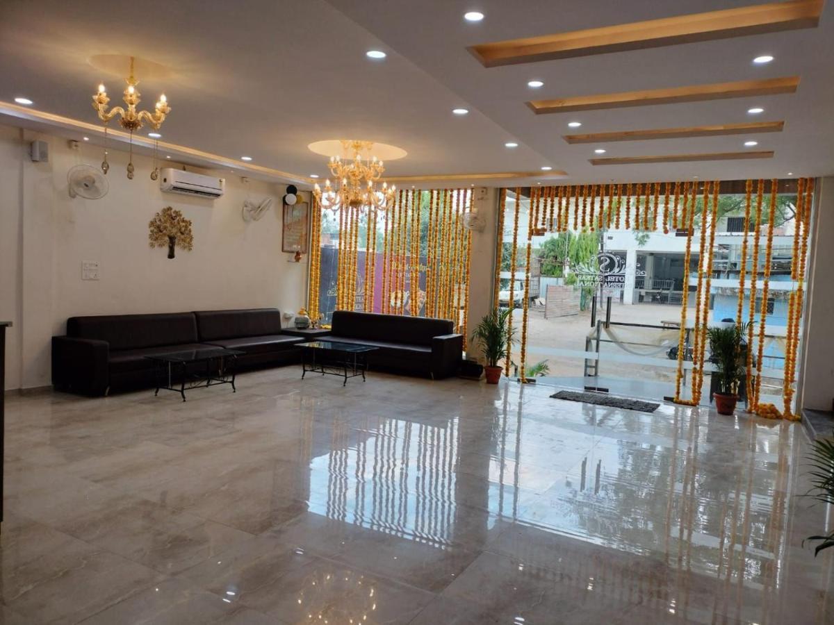 Hotel Satkar International Chhindwāra Extérieur photo