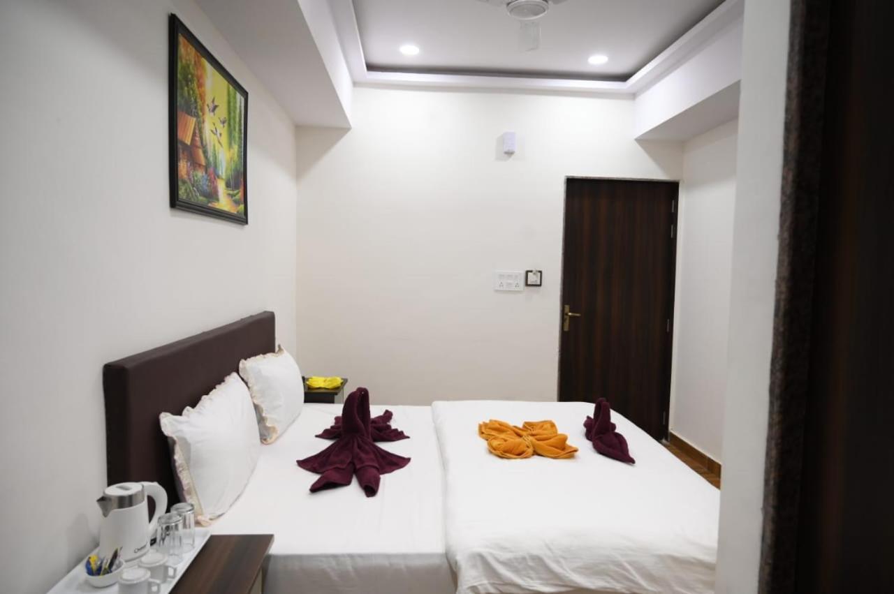 Hotel Satkar International Chhindwāra Extérieur photo